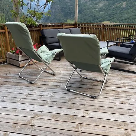 Entire House & Spectacular Views *